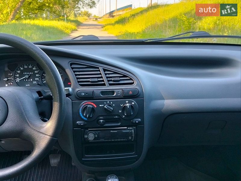 Седан Daewoo Lanos 2008 в Сумах
