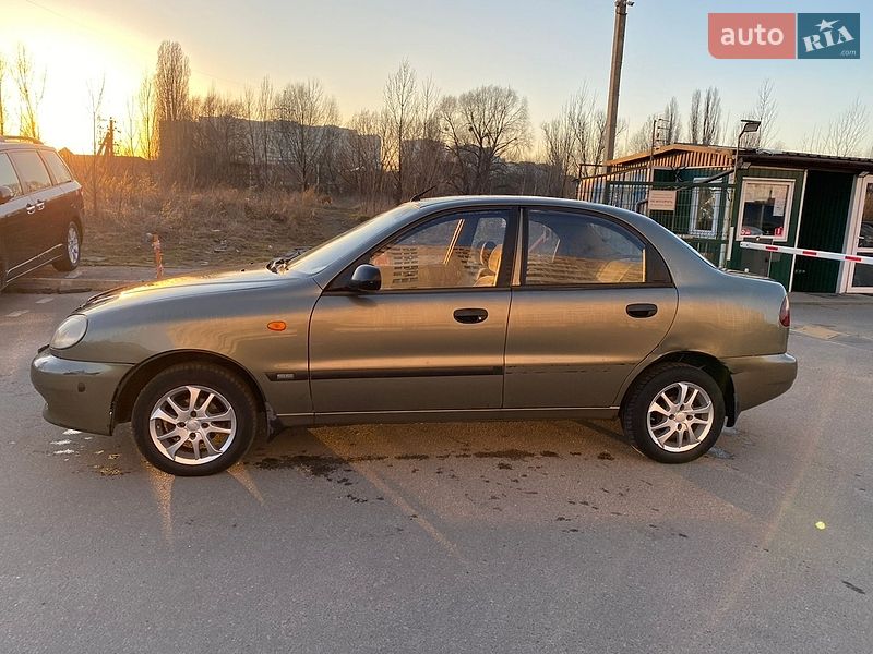 Седан Daewoo Lanos 2005 в Киеве