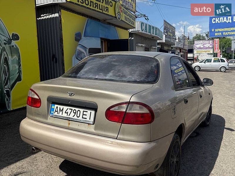 Седан Daewoo Lanos 2008 в Киеве