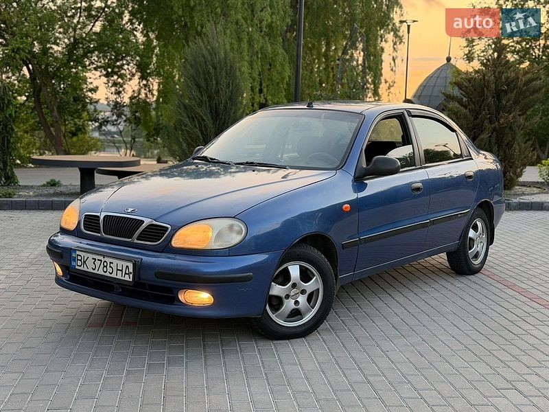 Седан Daewoo Lanos 2008 в Рівному