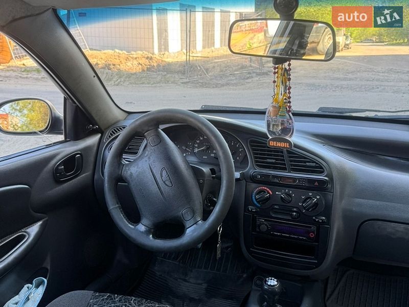 Седан Daewoo Lanos 2004 в Львове