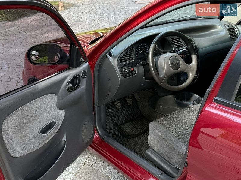 Седан Daewoo Lanos 2006 в Днепре