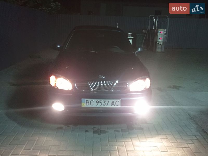 Седан Daewoo Lanos 2005 в Острозі