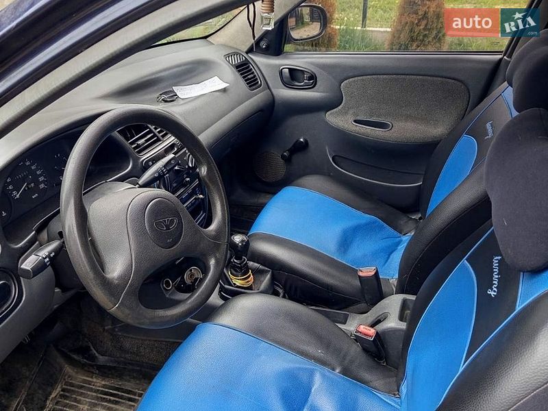 Седан Daewoo Lanos 2006 в Новояворівську