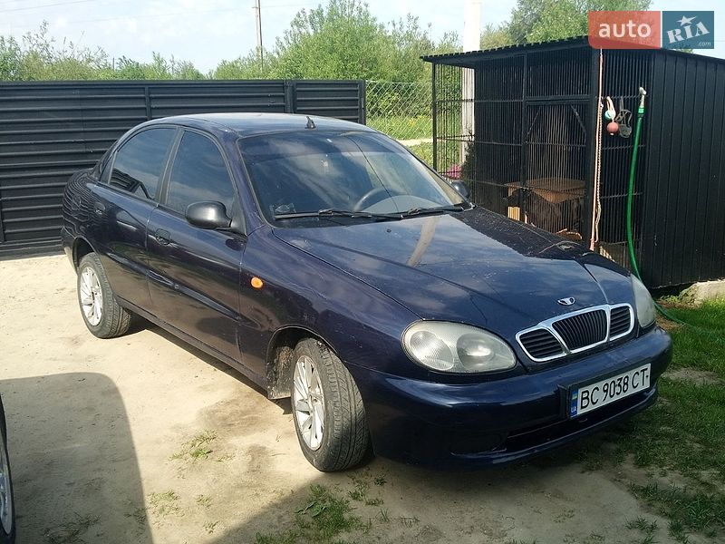 Седан Daewoo Lanos 2006 в Новояворівську