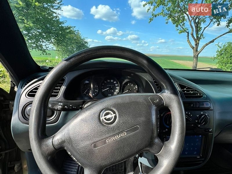 Седан Daewoo Lanos 2003 в Луцьку