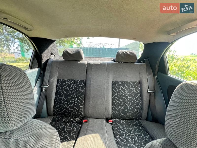 Седан Daewoo Lanos 2003 в Луцьку