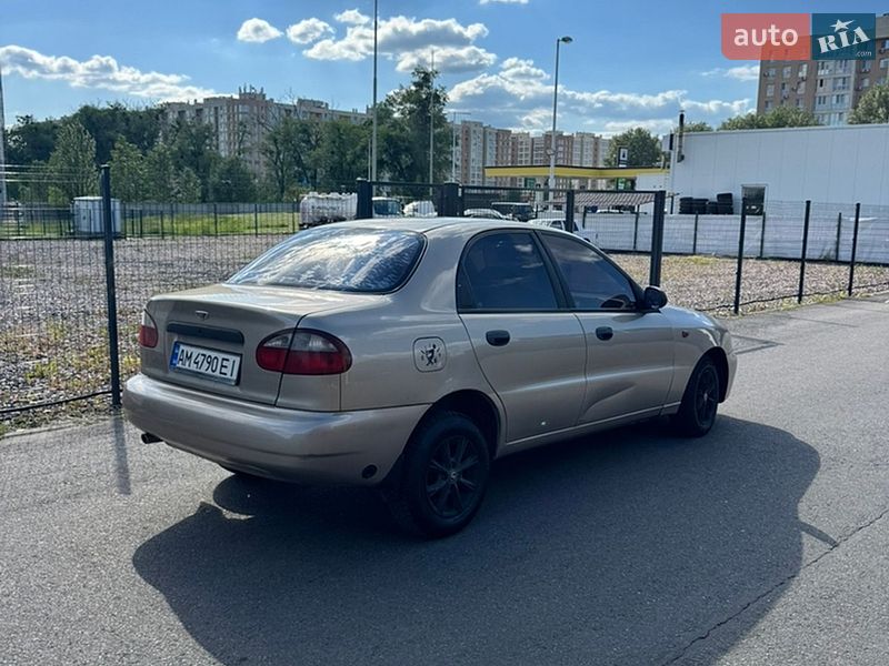 Седан Daewoo Lanos 2008 в Києві
