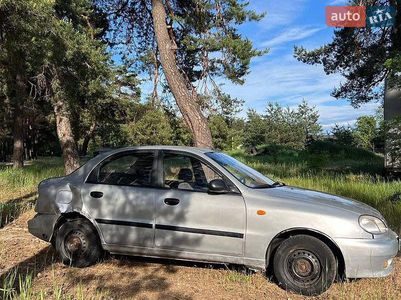 Седан Daewoo Lanos 2005 в Змиеве