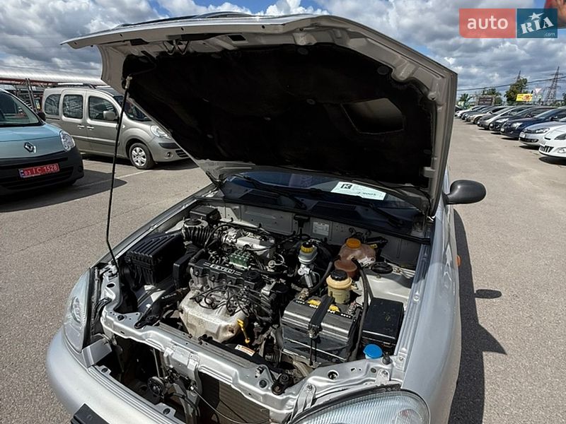 Седан Daewoo Lanos 2003 в Полтаві