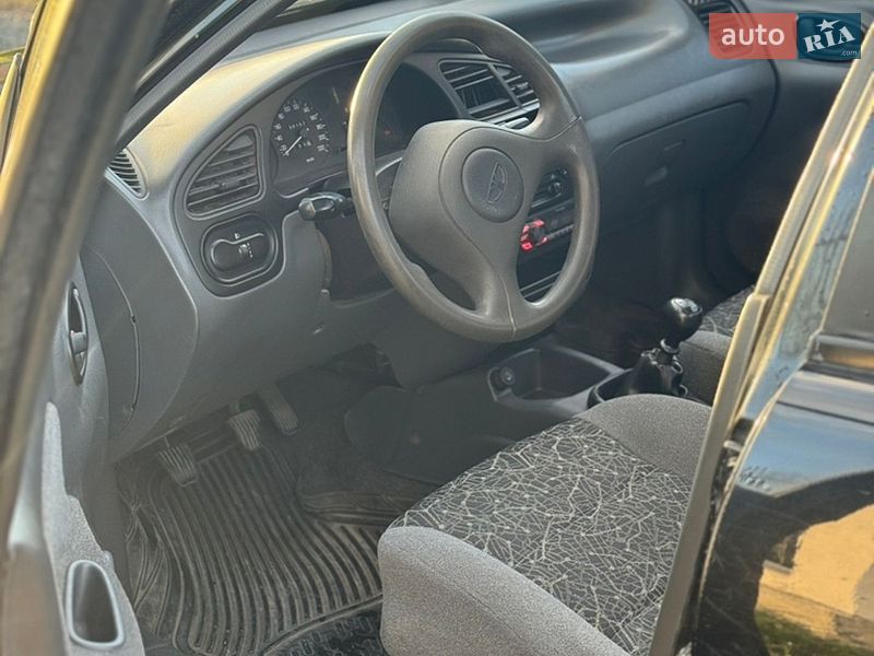 Седан Daewoo Lanos 2008 в Жовкве