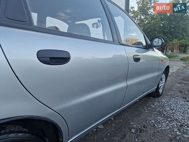 Седан Daewoo Lanos 2008 в Хороле