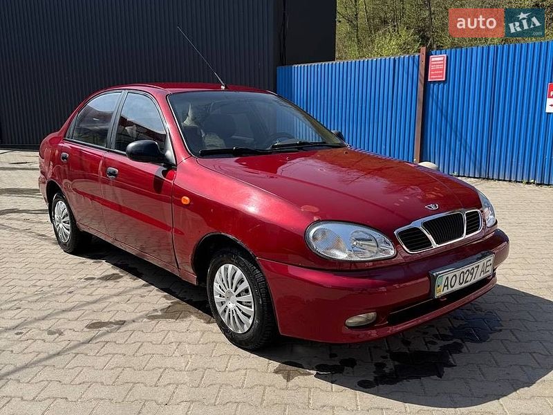 Седан Daewoo Lanos 2006 в Рахове