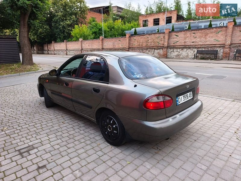 Седан Daewoo Lanos 2001 в Коломые