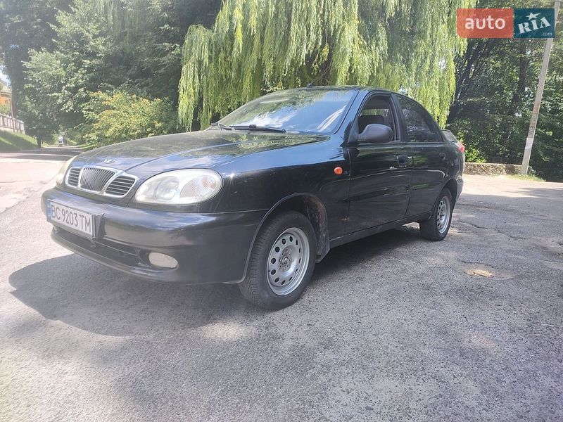 Седан Daewoo Lanos 2008 в Острозі