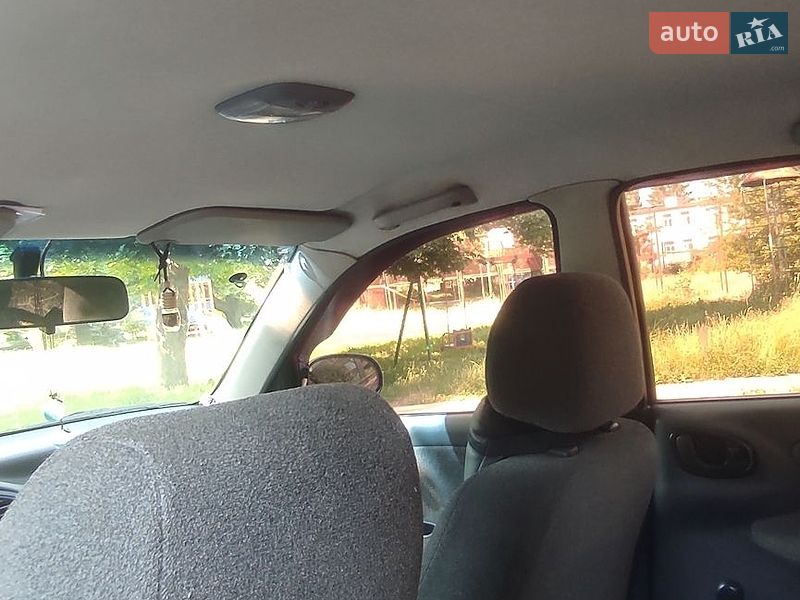 Седан Daewoo Lanos 2005 в Полтаві