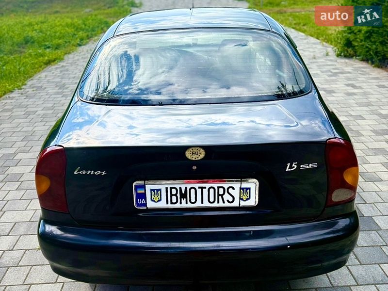 Седан Daewoo Lanos 2012 в Староконстантинове