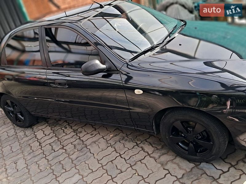 Daewoo Lanos, photos from the listing