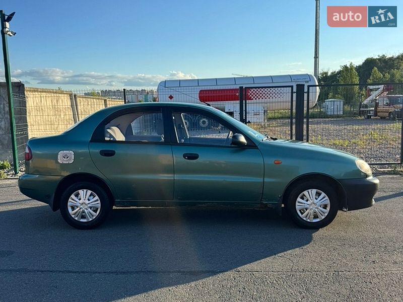 Седан Daewoo Lanos 2008 в Києві