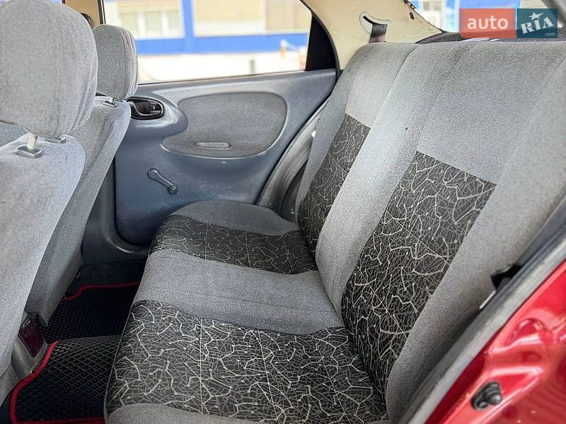 Седан Daewoo Lanos 2011 в Запорожье