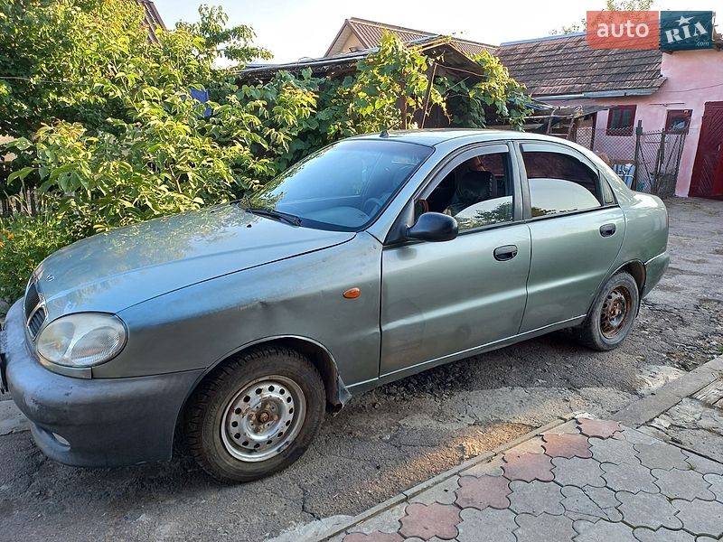 Седан Daewoo Lanos 2004 в Чорткові