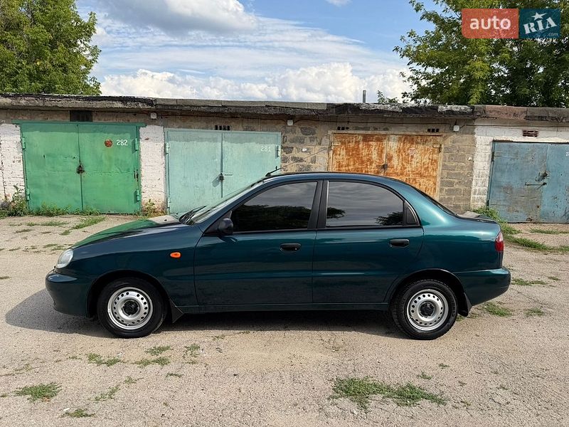 Седан Daewoo Lanos 2007 в Червоному Донце