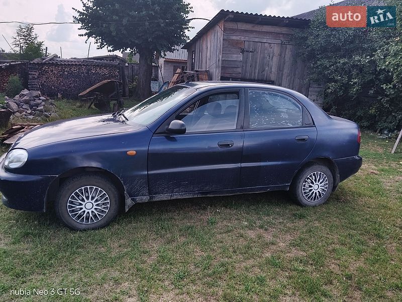 Седан Daewoo Lanos 2002 в Рокитном