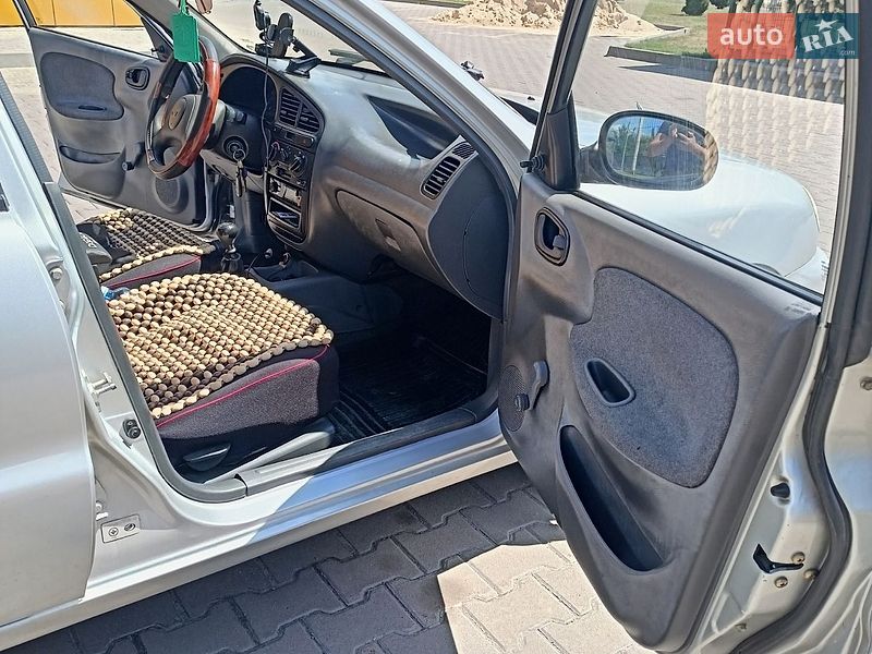 Седан Daewoo Lanos 2008 в Дубно