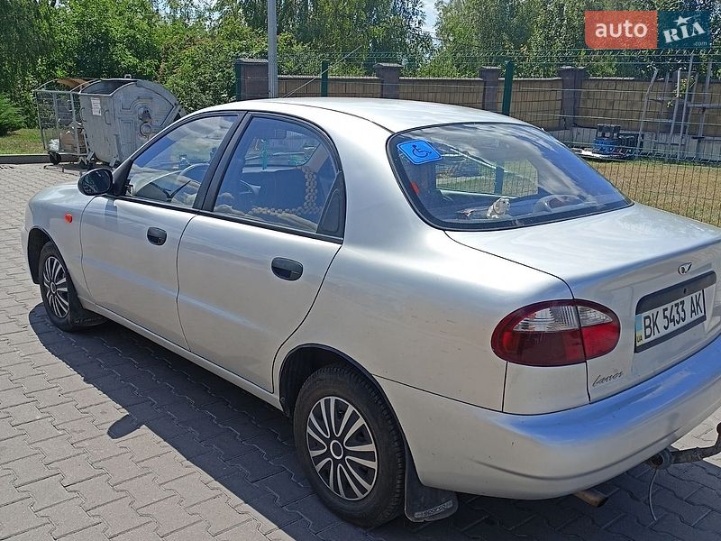 Седан Daewoo Lanos 2008 в Дубно