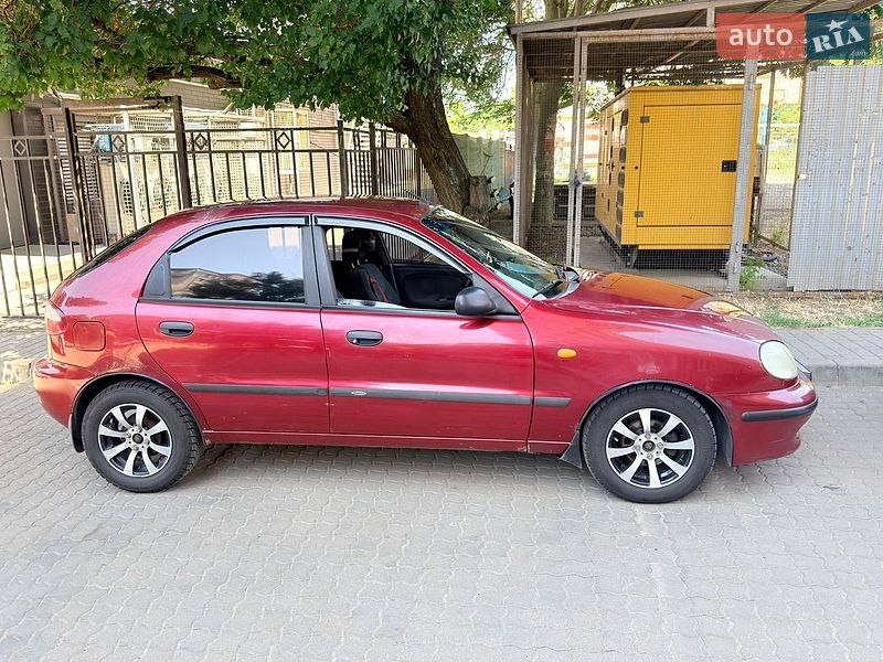 Хетчбек Daewoo Lanos 2006 в Одесі