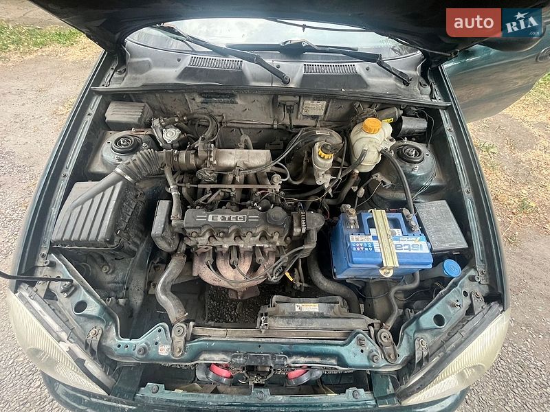 Седан Daewoo Lanos 2003 в Терновке