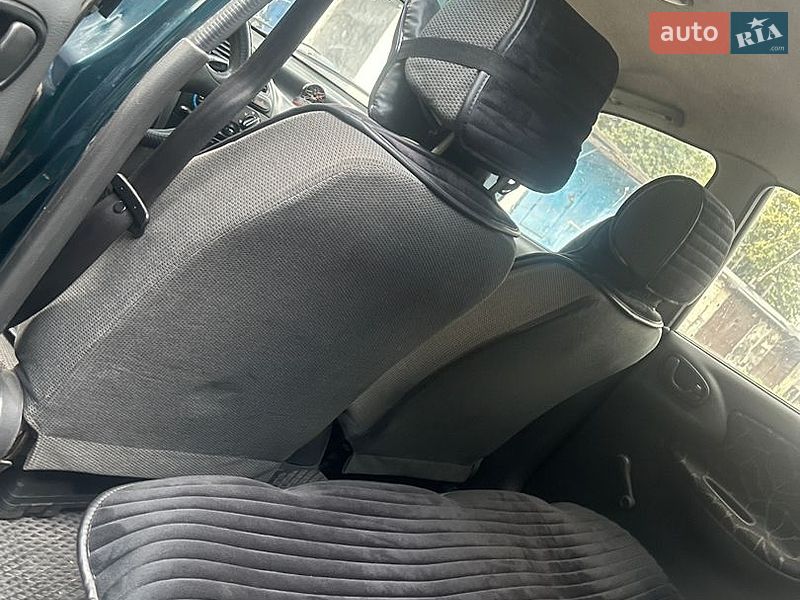 Седан Daewoo Lanos 2003 в Терновке