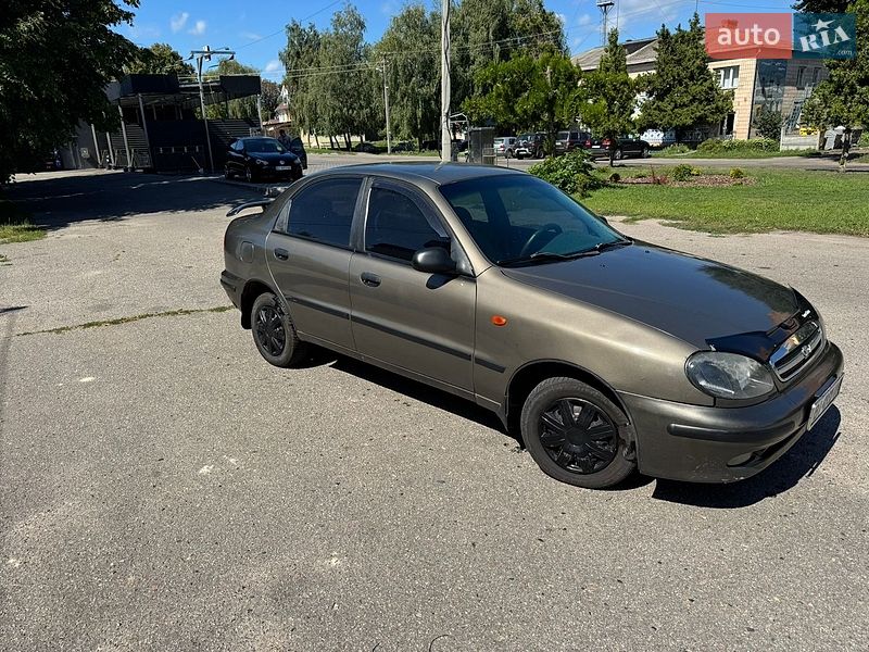 Daewoo Lanos 2001