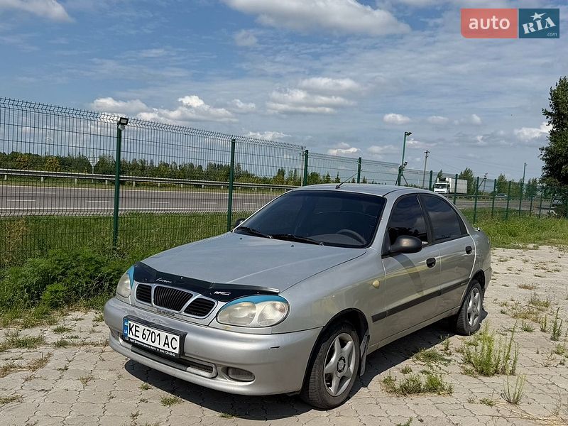 Седан Daewoo Lanos 2002 в Дніпрі