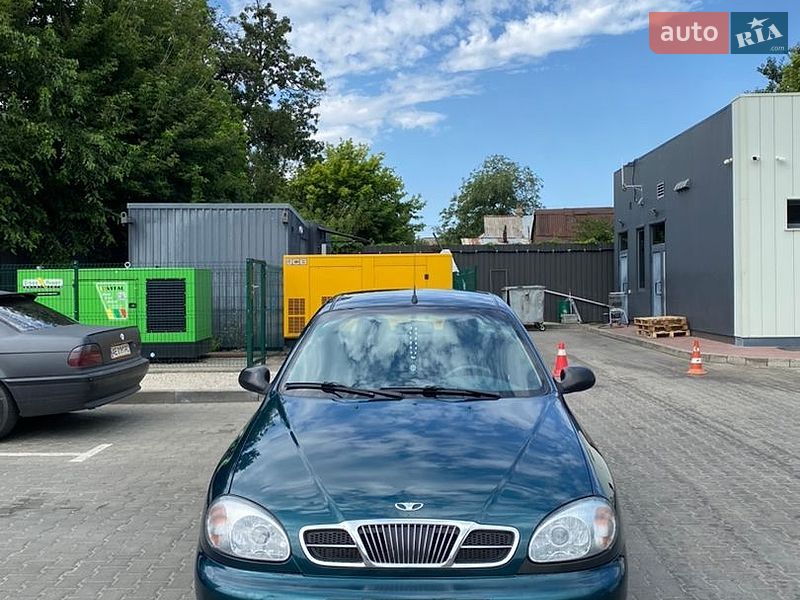 Седан Daewoo Lanos 2004 в Днепре