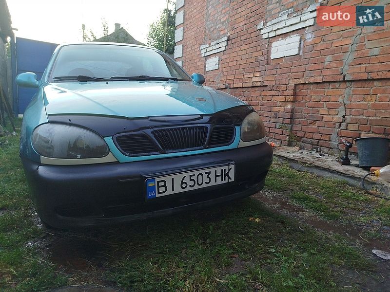 Седан Daewoo Lanos 1998 в Богодухіву