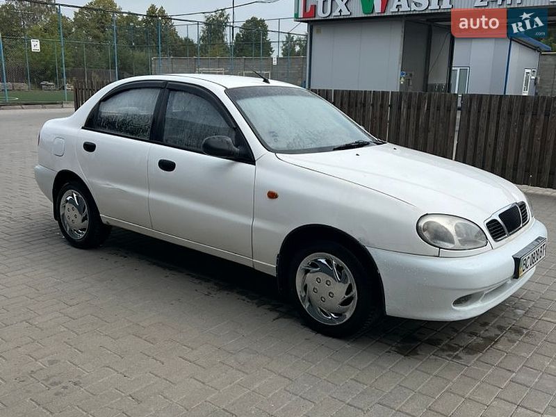 Седан Daewoo Lanos 2004 в Львове