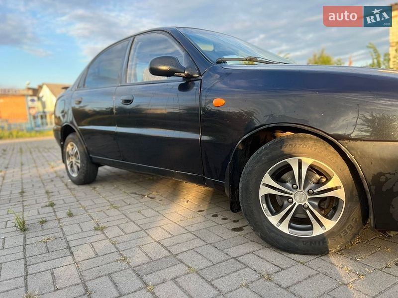 Седан Daewoo Lanos 1998 в Калинівці