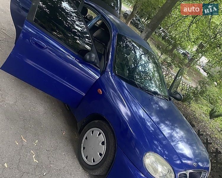 Хетчбек Daewoo Lanos 1998 в Дніпрі