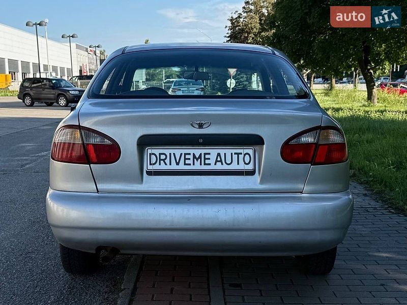 Седан Daewoo Lanos 1998 в Днепре