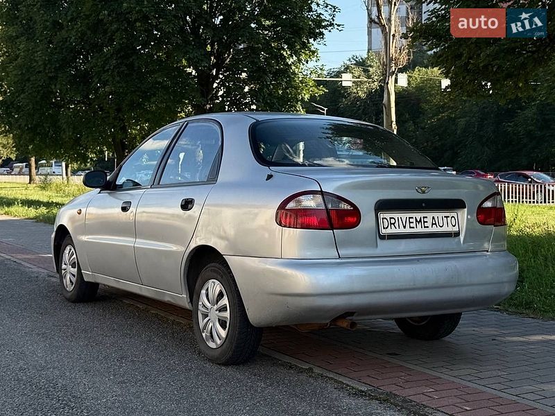 Седан Daewoo Lanos 1998 в Днепре