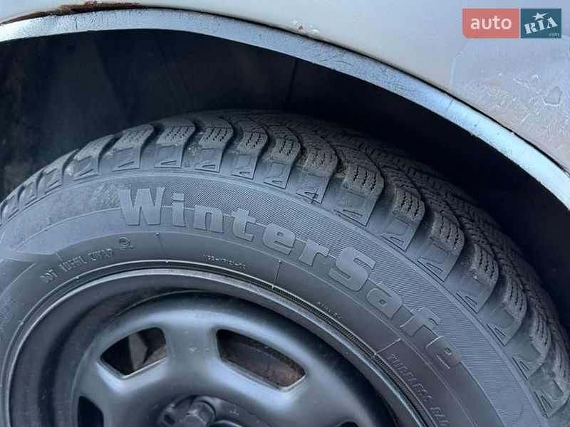 Седан Daewoo Lanos 2005 в Львове