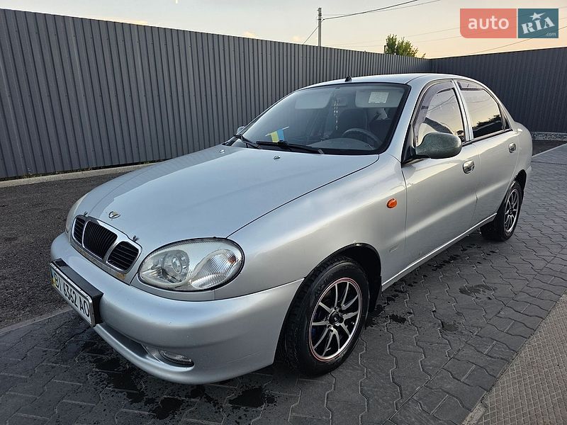 Седан Daewoo Lanos 2008 в Котельві