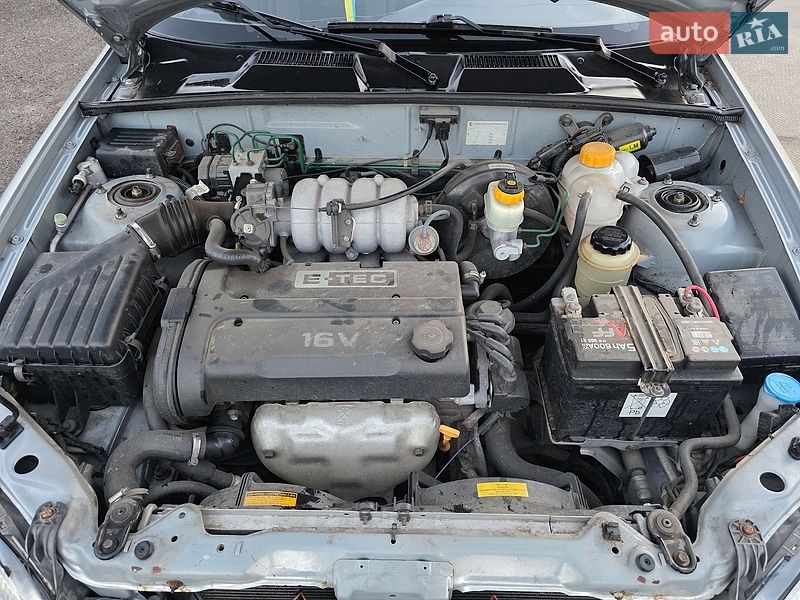 Седан Daewoo Lanos 2008 в Котельві