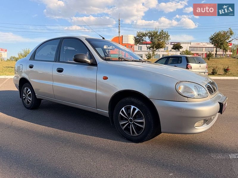Седан Daewoo Lanos 2004 в Кривом Роге