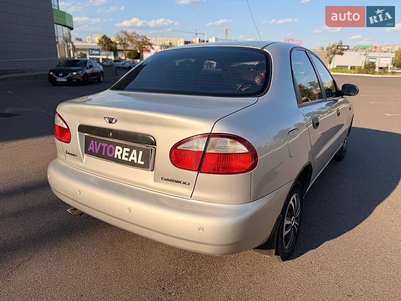 Седан Daewoo Lanos 2004 в Кривом Роге