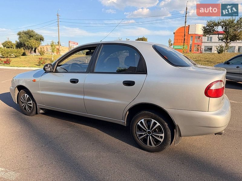 Седан Daewoo Lanos 2004 в Кривом Роге