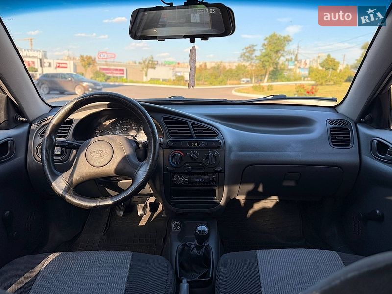 Седан Daewoo Lanos 2004 в Кривом Роге