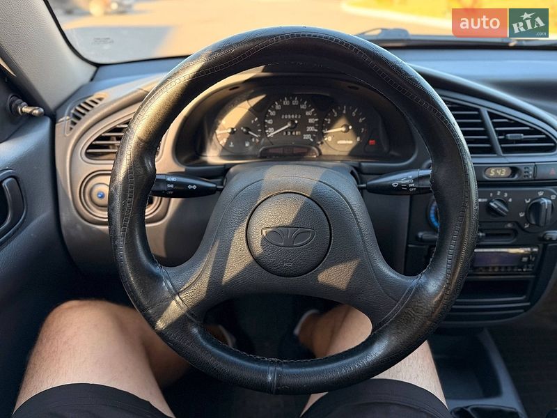Седан Daewoo Lanos 2004 в Кривом Роге