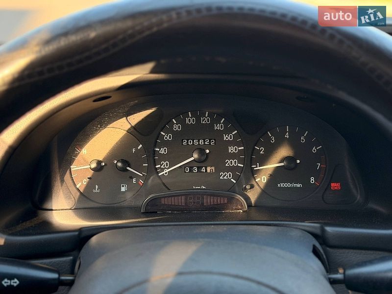 Седан Daewoo Lanos 2004 в Кривом Роге
